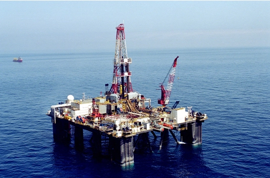 crude oil power plant on offshore platform 3